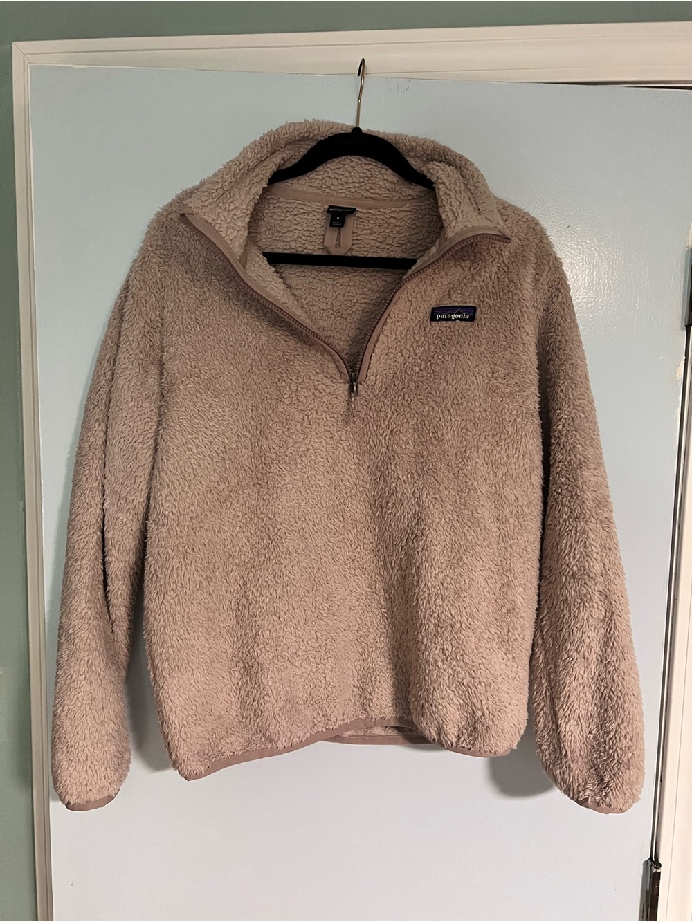 Patagonia Women's Taupe Sherpa 1/4 Zip Pullover